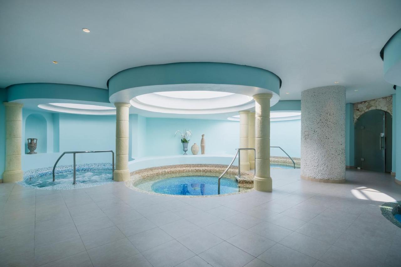 Iberostar Waves Rose Hall Beach Montego Bay Exterior foto