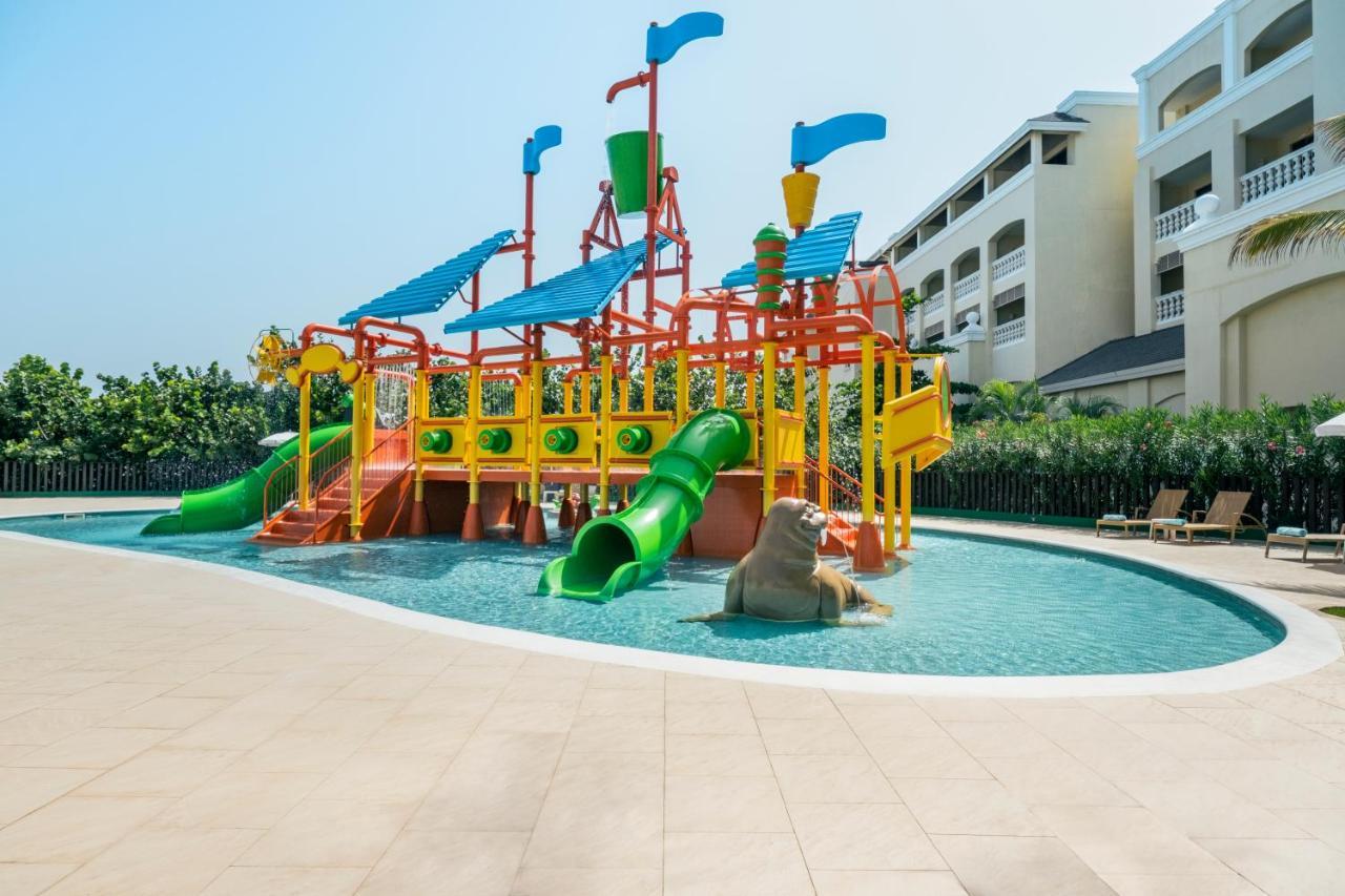 Iberostar Waves Rose Hall Beach Montego Bay Exterior foto