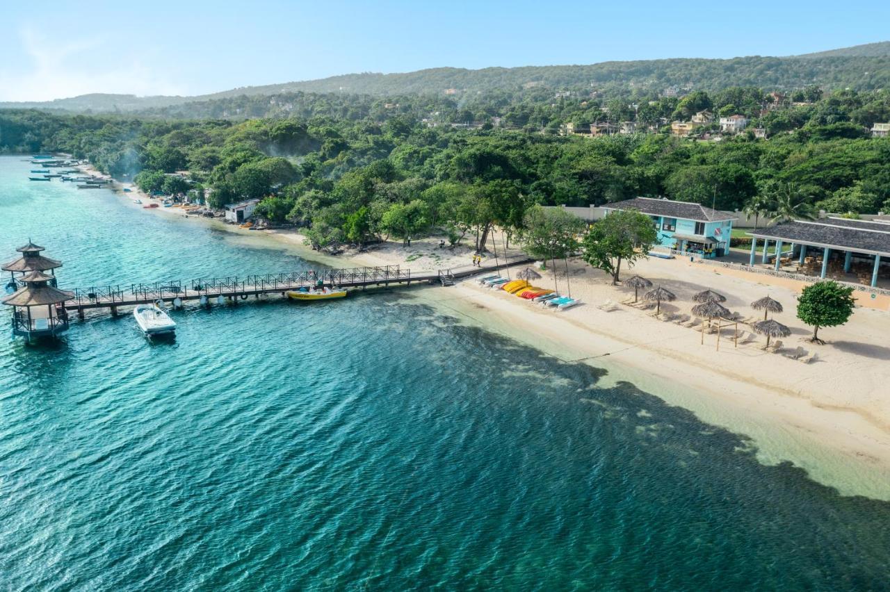 Iberostar Waves Rose Hall Beach Montego Bay Exterior foto